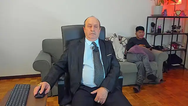 Snapshot of masterboy50 chatting on 11/09/25, 03:21 masterboy50 online show from 11/09/25, 03:21