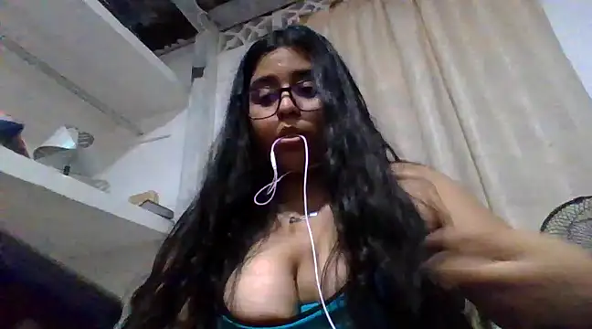 virginbrunette99 online show from 02/25/25, 06:36