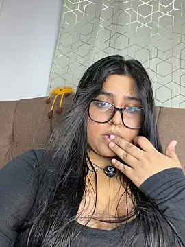 virginbrunette99 online show from 05/26/26, 05:36