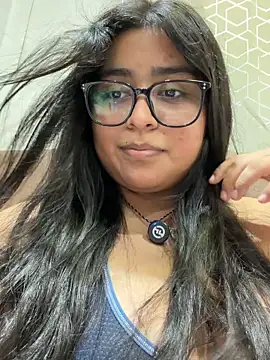 virginbrunette99 online show from 06/02/26, 04:25