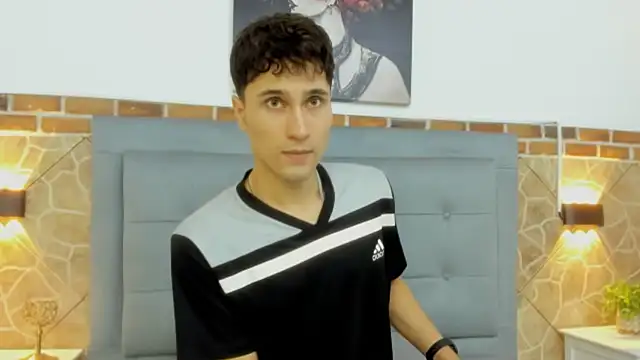 Snapshot of buddy_whitte chatting on 02/28/25, 11:58 buddy whitte online show from 02/28/25, 11:58