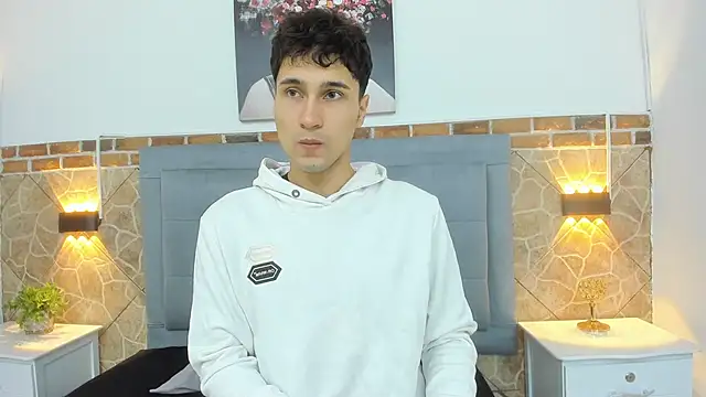 Snapshot of buddy_whitte chatting on 03/03/25, 11:22 buddy whitte online show from 03/03/25, 11:22