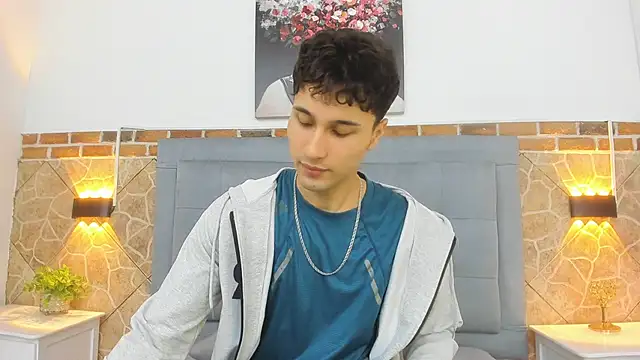 Snapshot of buddy_whitte chatting on 03/06/25, 11:25 buddy whitte online show from 03/06/25, 11:25