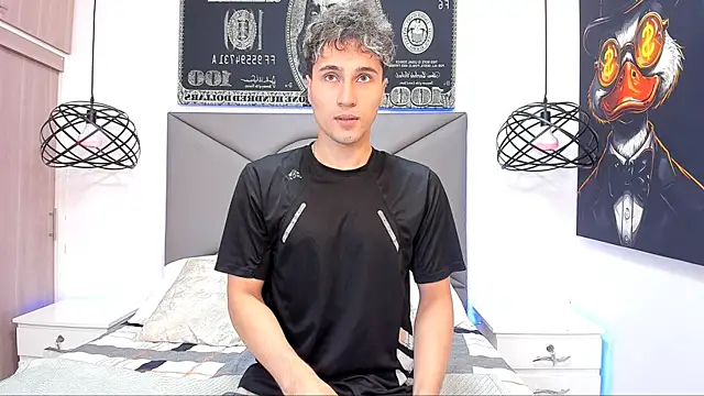 Snapshot of buddy_whitte chatting on 11/16/25, 12:11 buddy whitte online show from 11/16/25, 12:11