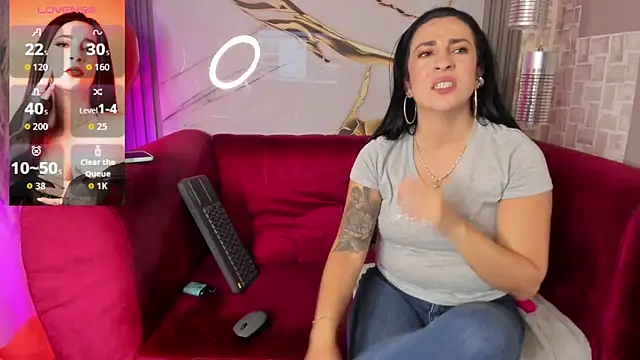 Bella williamss  online show from 11/25/25, 08:42