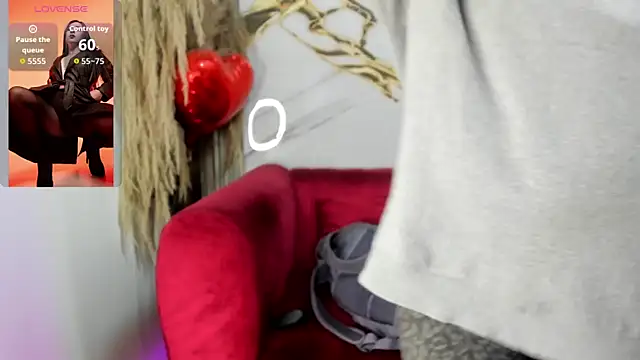 Bella williamss  online show from 04/11/26, 07:51