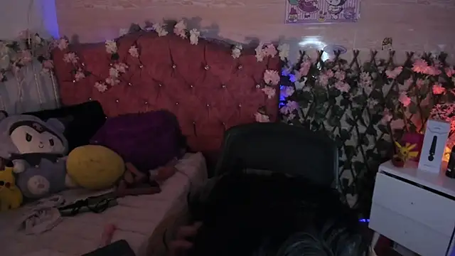 Snapshot of Minami_Nakamura chatting on 09/11/25, 04:56 Minami Nakamura online show from 09/11/25, 04:56