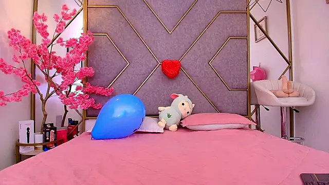 nathalya summer online show from 03/06/26, 08:49