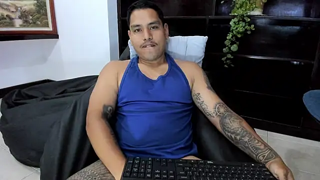 maxflurry  online show from 03/21/25, 10:28