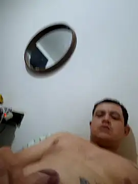 comcoroas online show from 12/21/25, 06:59