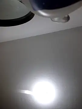 comcoroas online show from 04/01/26, 12:00