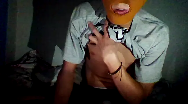 Snapshot of DaGP222 chatting on 02/24/25, 05:54 DaGP222 online show from 02/24/25, 05:54