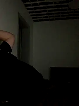 Snapshot of Mike8523 chatting on 10/26/25, 05:30 Mike8523 online show from 10/26/25, 05:30