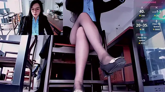 xixiya888 online show from 11/23/25, 01:05