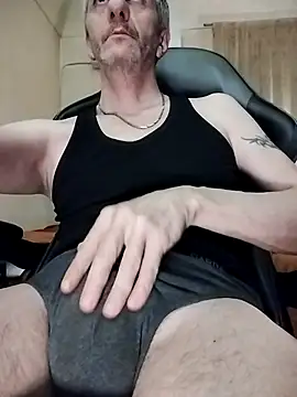 maxdaddy690 online show from 03/15/25, 12:04