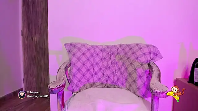 annabananas01 online show from 10/16/25, 10:33