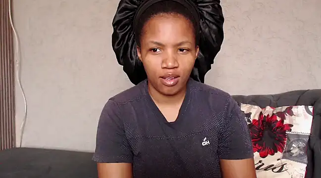 xMiAmor online show from 03/18/25, 08:25