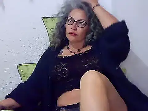 Snapshot of Victoria_Lover chatting on 03/10/25, 02:17 Victoria Lover online show from 03/10/25, 02:17