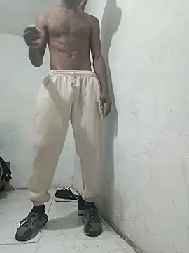 aventuraparatiM o r e online show from 02/25/25, 04:57