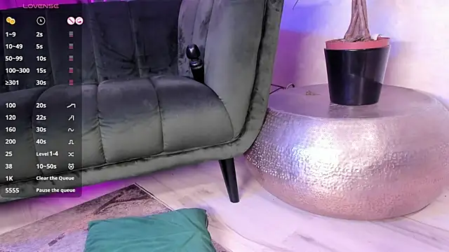 Snapshot of CutiePie69__ chatting on 09/30/25, 07:41 CutiePie69 online show from 09/30/25, 07:41