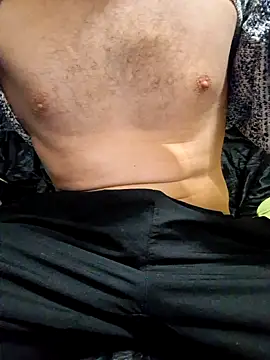 Snapshot of tajemniczy199 chatting on 10/29/25, 11:28 tajemniczy199 online show from 10/29/25, 11:28