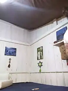 Fellyna online show from 11/17/25, 05:08