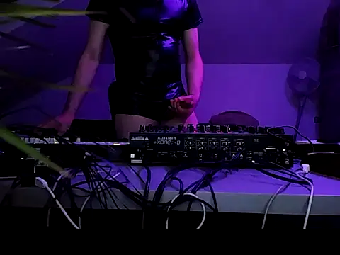 gryzoon online show from 06/10/26, 12:22