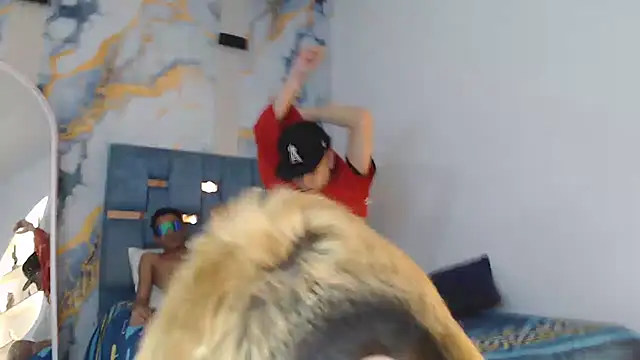 Snapshot of KING_OFF_BOYS chatting on 12/16/25, 01:27 KING OFF BOYS online show from 12/16/25, 01:27