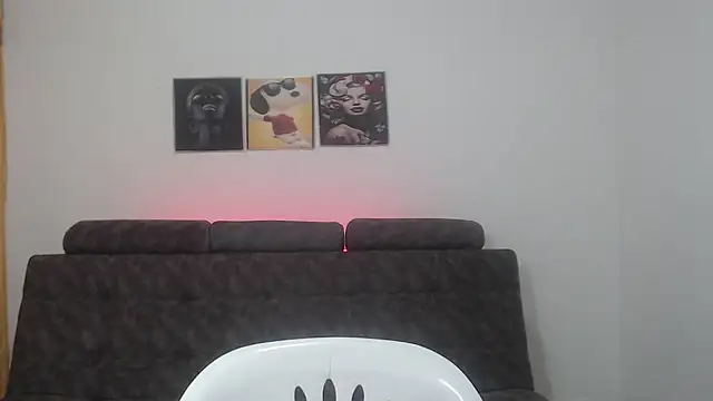 Anthonela Queen online show from 03/12/25, 02:34