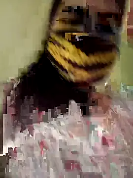 Snapshot of payalchola chatting on 12/22/25, 03:03 payalchola online show from 12/22/25, 03:03