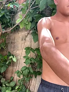 twinks 28 online show from 10/19/25, 04:51