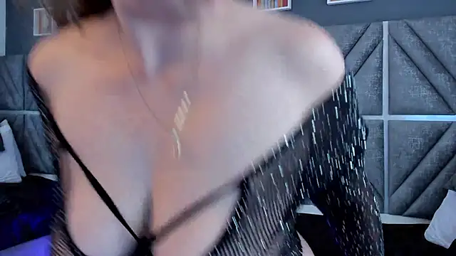 Anaise latif online show from 03/14/25, 02:41