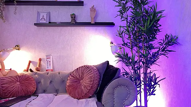 Anaise latif online show from 10/21/25, 11:33