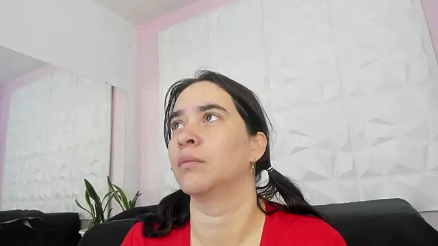 Valeriagomez  online show from 10/19/25, 12:06