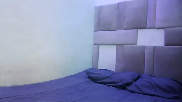 Snapshot of pocahontasoriginal chatting on 09/29/25, 04:12 pocahontasoriginal online show from 09/29/25, 04:12