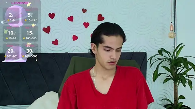 Maximoherrera 16 online show from 05/06/26, 12:21
