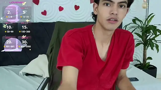 Maximoherrera 16 online show from 05/13/26, 12:13