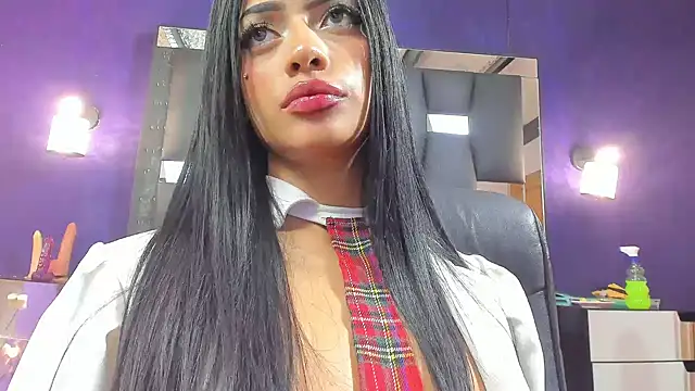 EMYCLARK01 online show from 05/30/26, 03:36