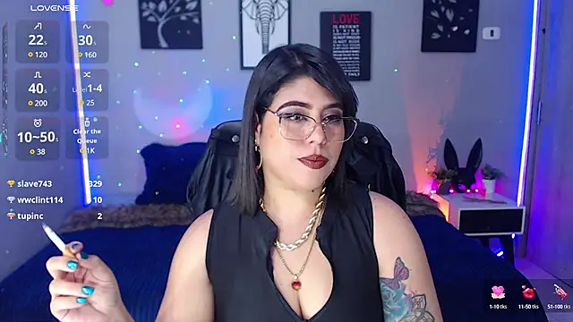 Snapshot of Veronika_metal chatting on 03/12/25, 06:00 Veronika metal online show from 03/12/25, 06:00