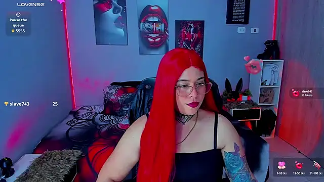 Snapshot of Veronika_metal chatting on 09/15/25, 06:19 Veronika metal online show from 09/15/25, 06:19