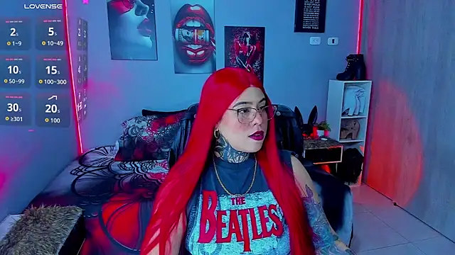 Snapshot of Veronika_metal chatting on 09/18/25, 05:20 Veronika metal online show from 09/18/25, 05:20