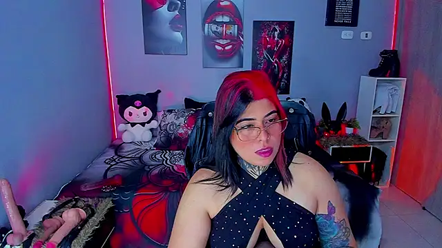 Snapshot of Veronika_metal chatting on 09/27/25, 01:49 Veronika metal online show from 09/27/25, 01:49