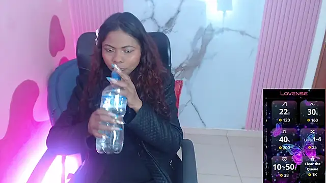 Agata Grubisic online show from 09/30/25, 03:11