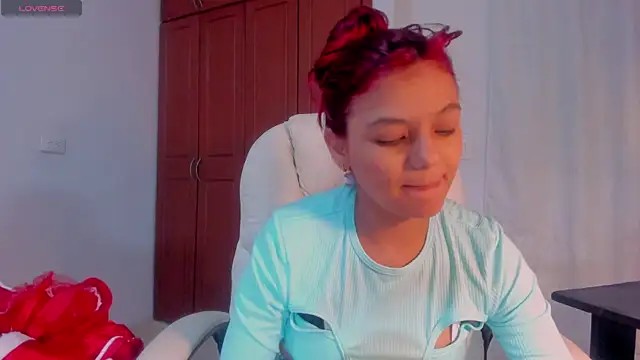 gime lara online show from 11/14/25, 12:04