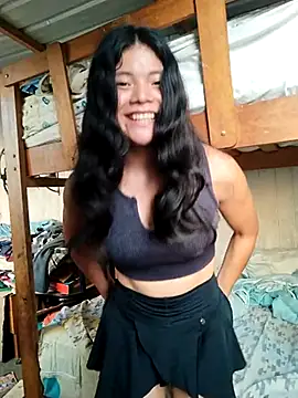 Snapshot of Alessia2004 chatting on 02/24/25, 10:58 Alessia2004 online show from 02/24/25, 10:58