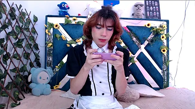 Snapshot of charly__evans chatting on 10/07/25, 07:55 charly evans online show from 10/07/25, 07:55