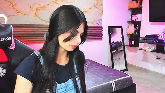 Cloe roouse online show from 03/17/26, 07:39