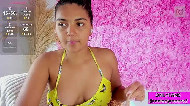 Melodymoore  online show from 11/15/25, 09:11