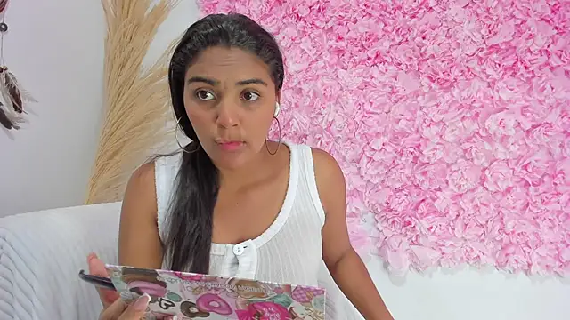 Melodymoore  online show from 02/24/26, 10:08