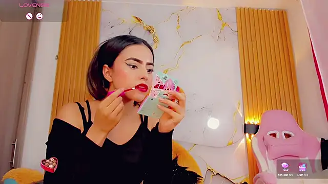 ValeriCardenas online show from 09/10/25, 02:00